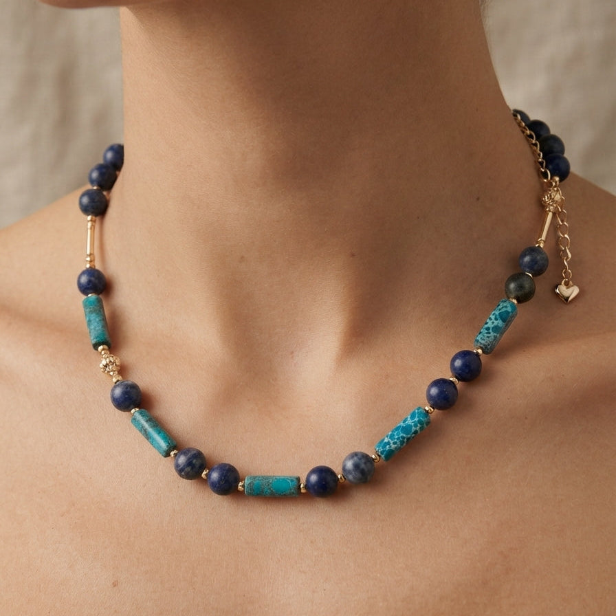 AZURE - Collier Perles Sodalite Bleu Nuit & Turquoise - Doré