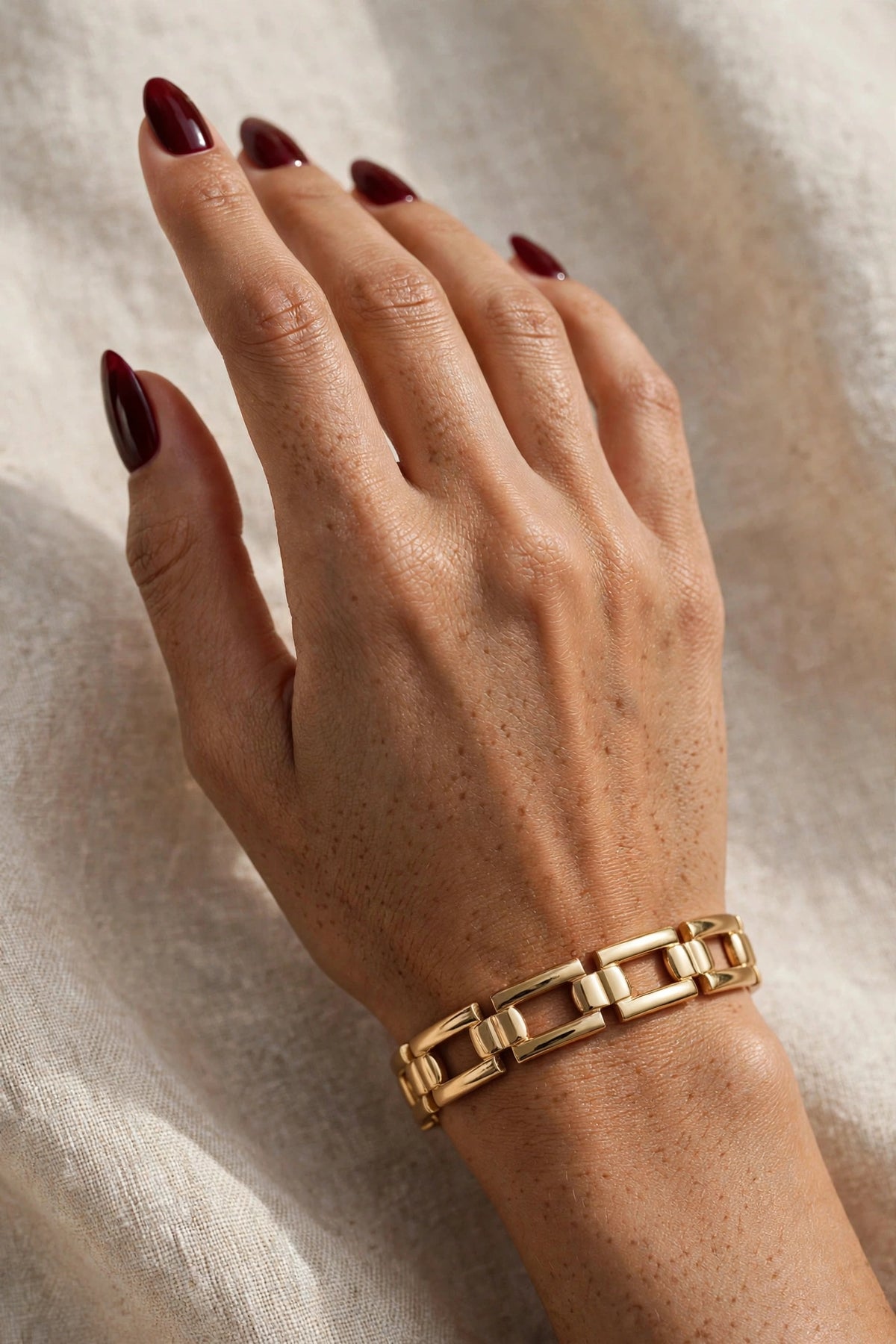 Bracelet SOREYA - Maillons Dorés Géométriques